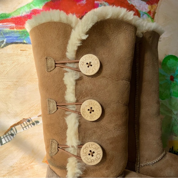 UGGS Bailey Button Tall Chestnut Size 7 - Picture 4 of 10